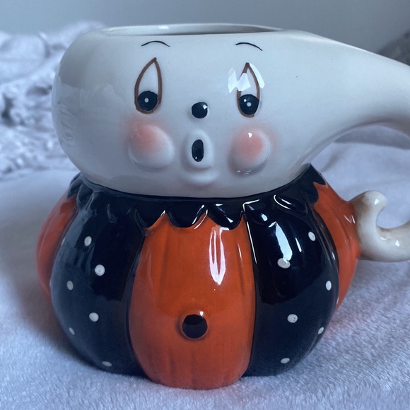 Johanna Parker limited edition Halloween mug - Picture 5 of 7